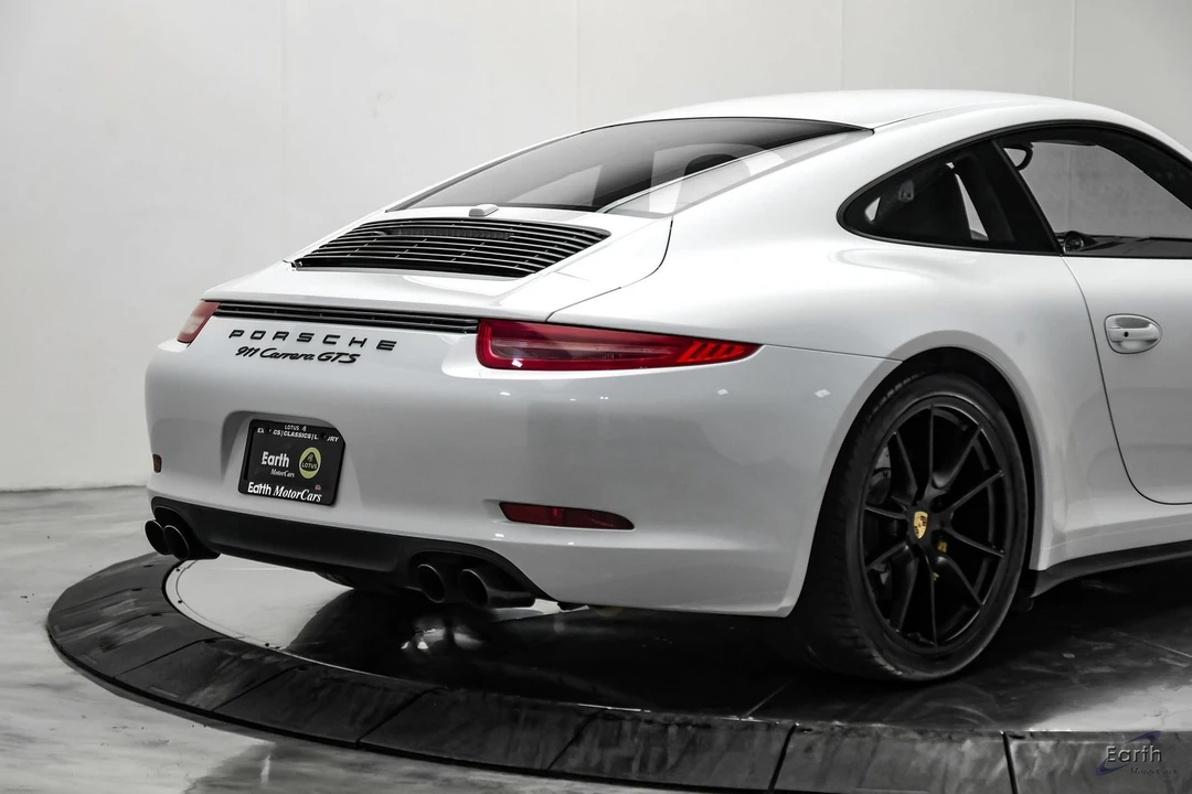 2015 Porsche 991 Carrera GTS - Image 16 of 31
