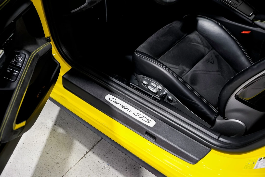 2015 Porsche 991 Carrera GTS - Image 24 of 31