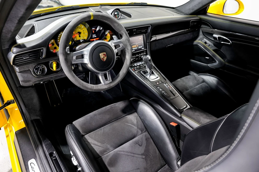 2015 Porsche 991 Carrera GTS - Image 9 of 31