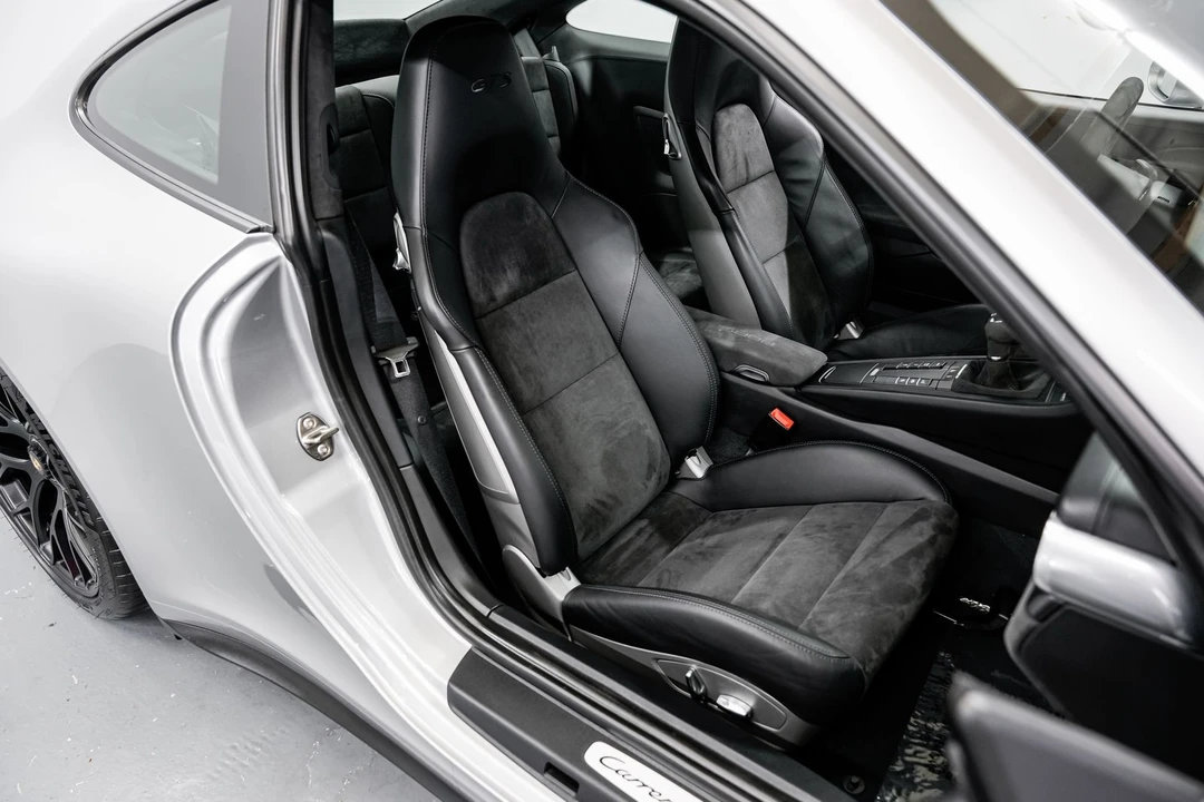 2015 Porsche 991 Carrera GTS - Image 28 of 31