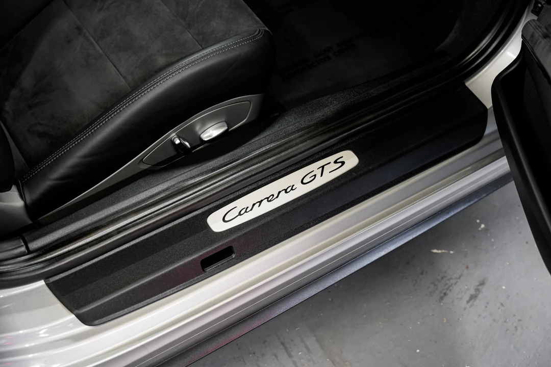 2015 Porsche 991 Carrera GTS - Image 27 of 31