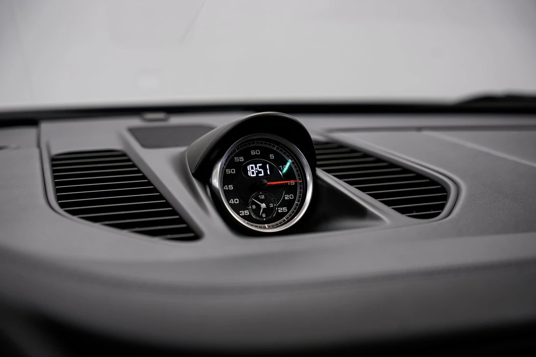 2015 Porsche 991 Carrera GTS - Image 12 of 31