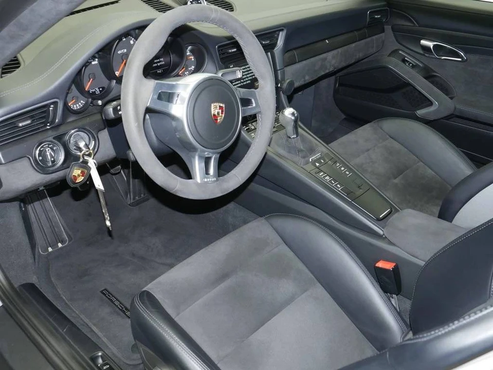 2015 Porsche 991 Carrera GTS - Image 5 of 5