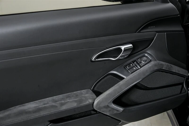 2015 Porsche 991 Carrera GTS - Image 17 of 21