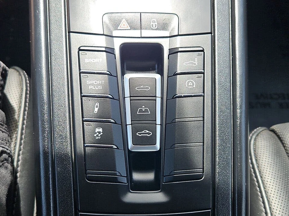 2015 Porsche 991 Carrera S - Image 18 of 31