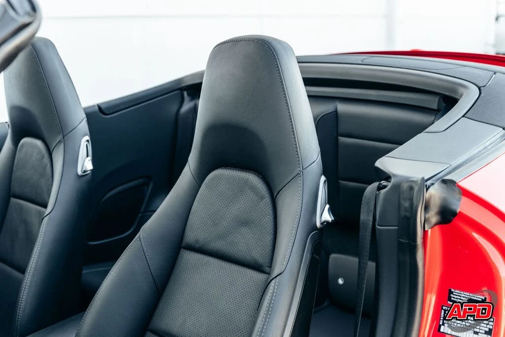 2015 Porsche 991 Carrera S - Image 25 of 31