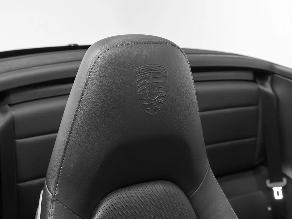 2015 Porsche 991 Carrera S - Image 26 of 31