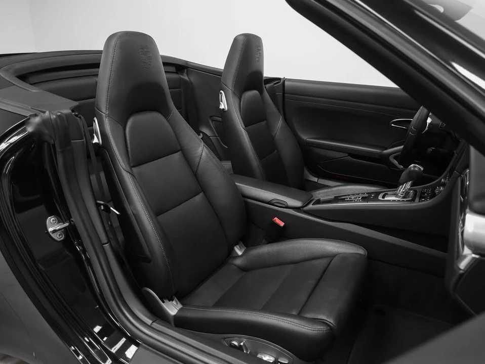 2015 Porsche 991 Carrera S - Image 25 of 31