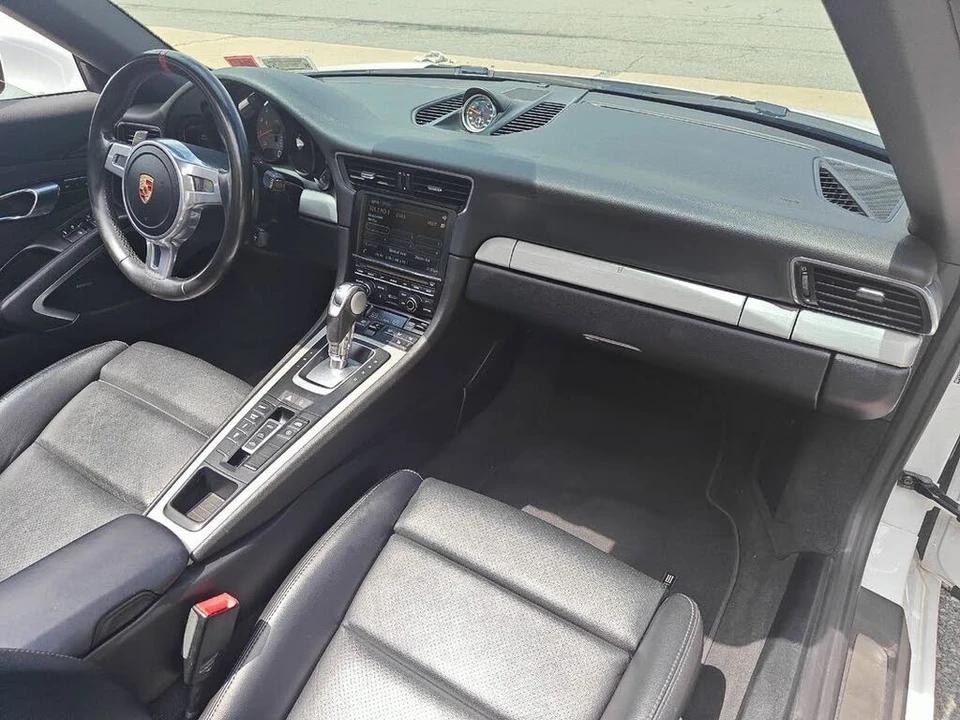 2015 Porsche 991 Carrera S - Image 23 of 31