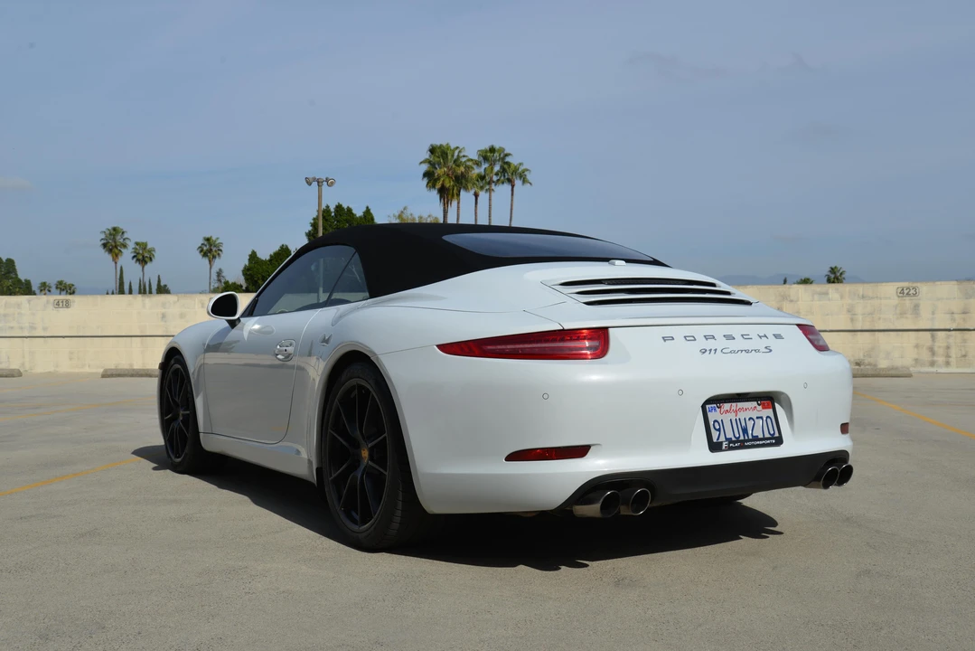 2015 Porsche 991 Carrera S - Image 9 of 31