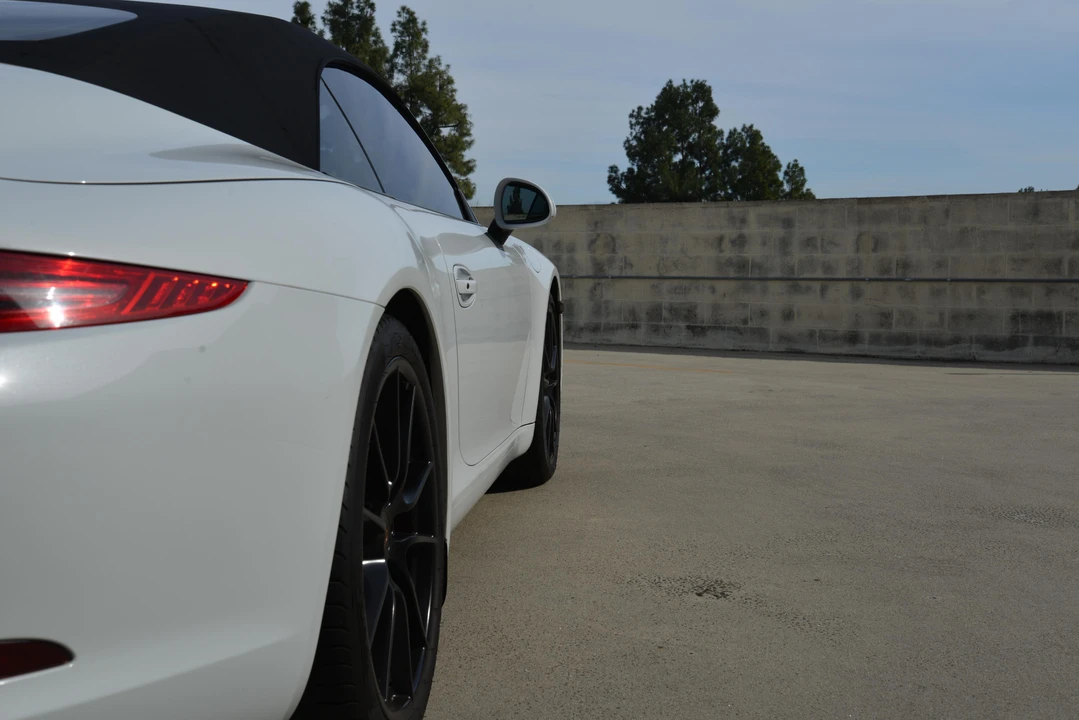 2015 Porsche 991 Carrera S - Image 19 of 31
