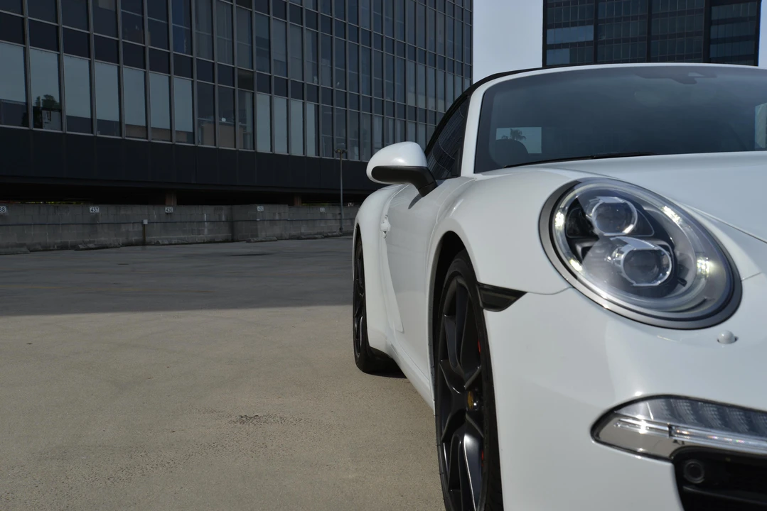 2015 Porsche 991 Carrera S - Image 15 of 31