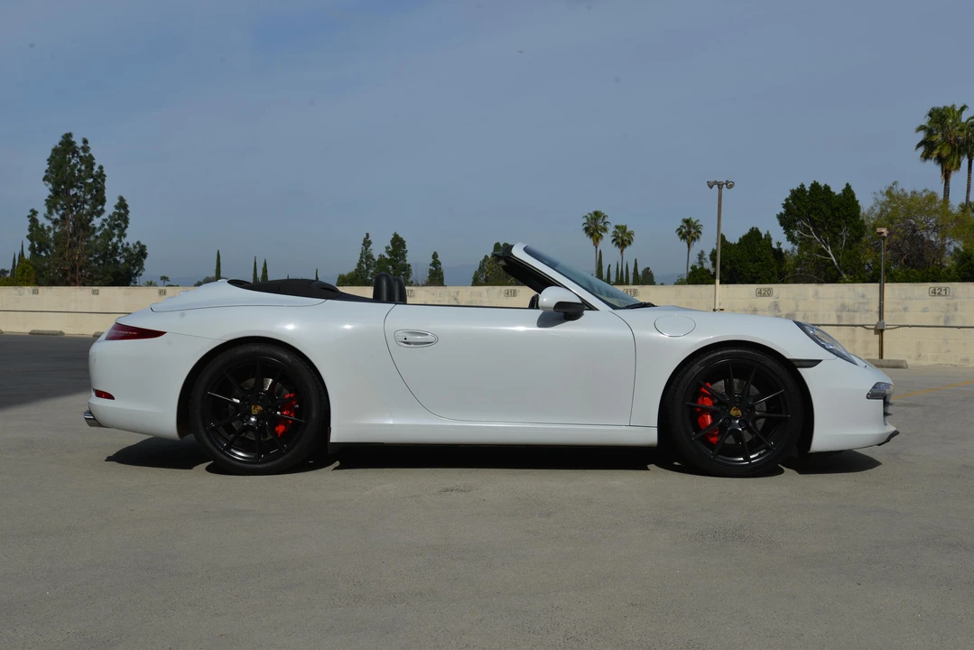 2015 Porsche 991 Carrera S - Image 13 of 31