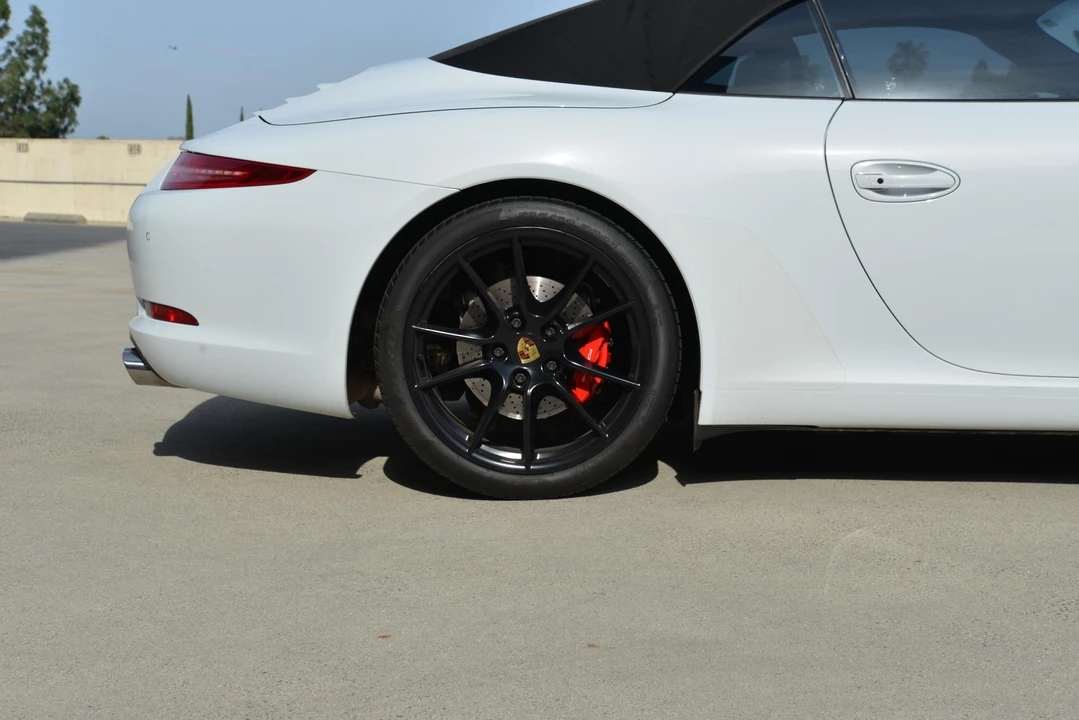 2015 Porsche 991 Carrera S - Image 24 of 31