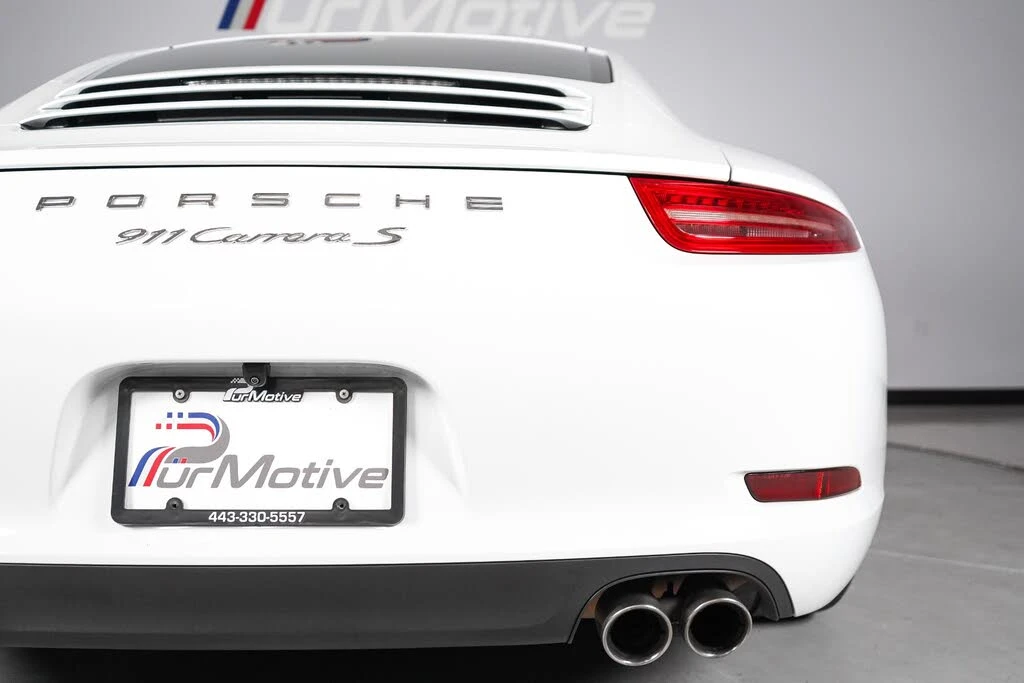 2015 Porsche 991 Carrera S - Image 17 of 31