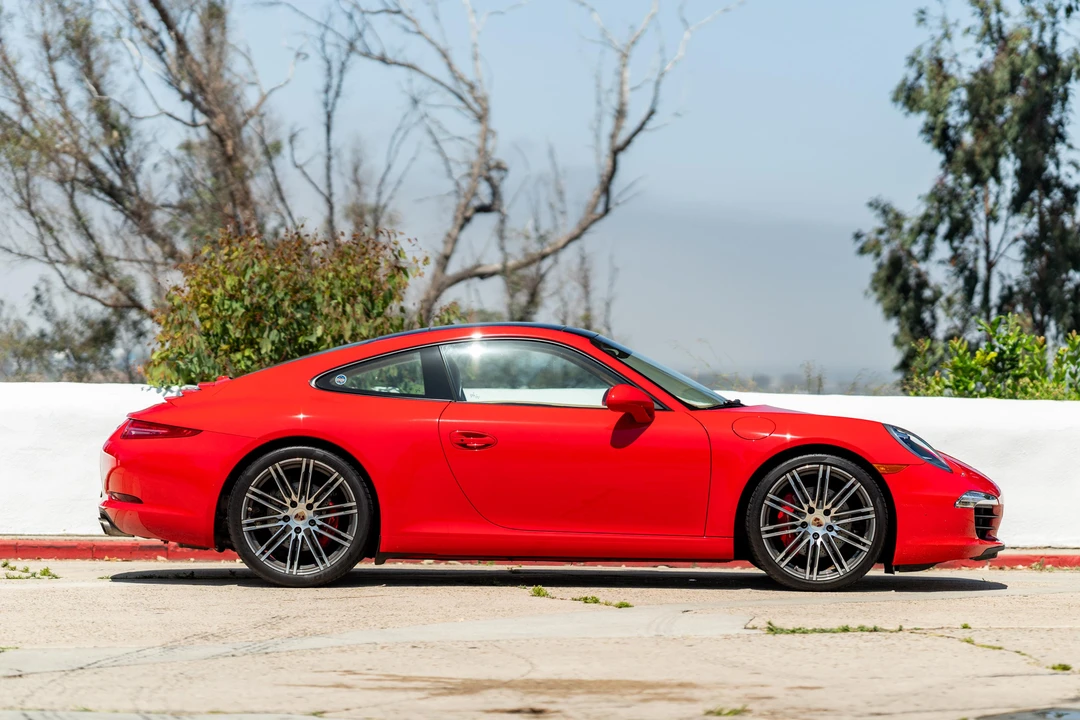 2015 Porsche 991 Carrera S - Image 10 of 31