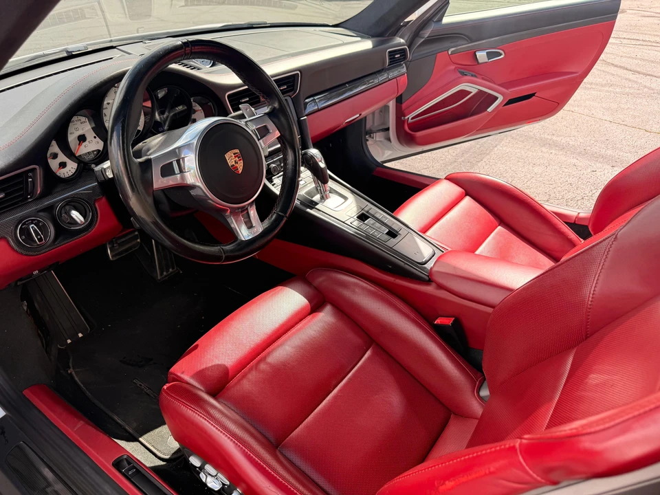 2015 Porsche 991 Carrera S - Image 25 of 31