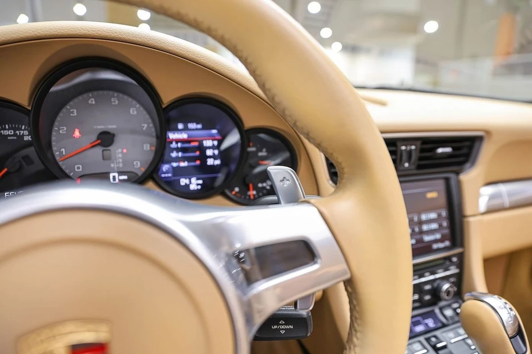 2015 Porsche 991 Carrera S - Image 26 of 31