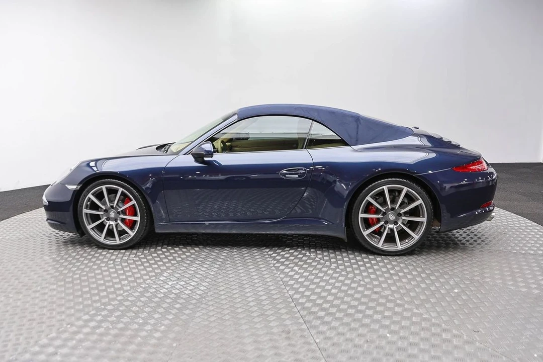 2015 Porsche 991 Carrera S - Image 9 of 31