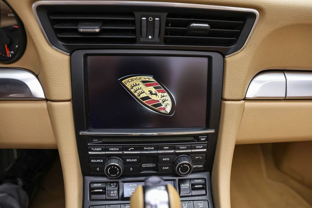 2015 Porsche 991 Carrera S - Image 23 of 31