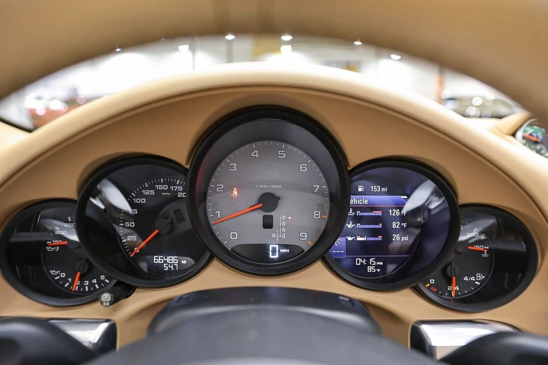 2015 Porsche 991 Carrera S - Image 27 of 31