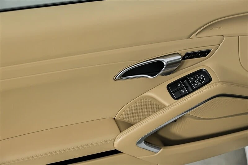 2015 Porsche 991 Carrera S - Image 17 of 21
