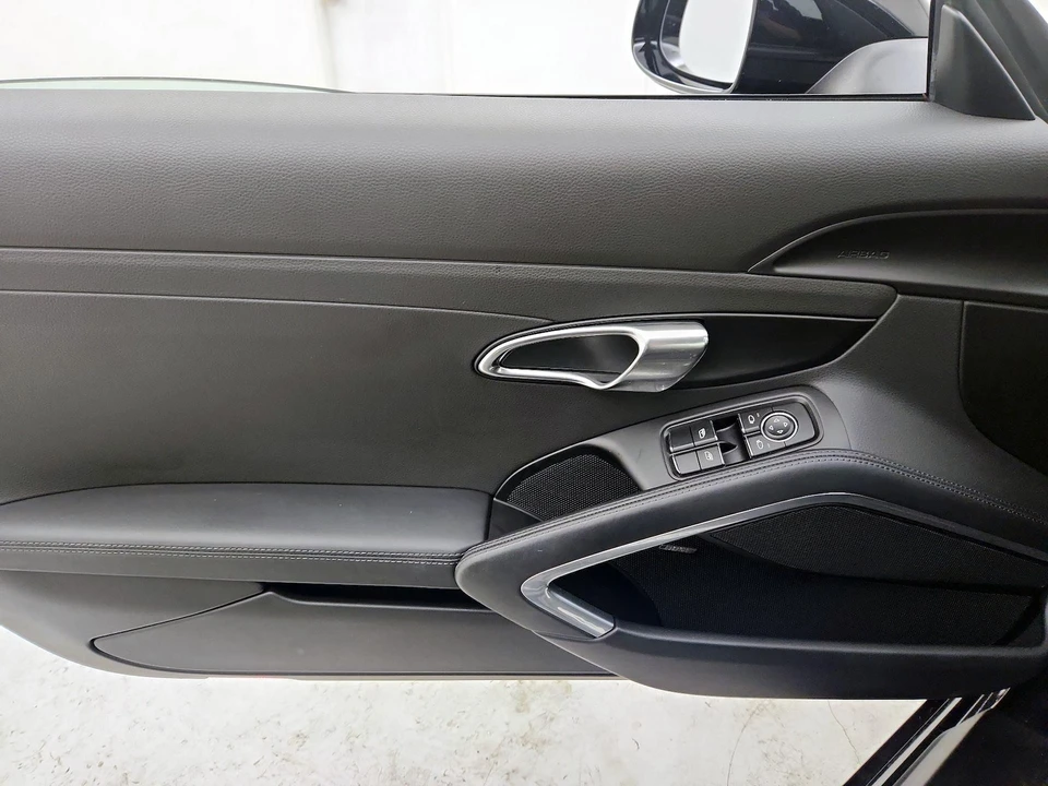 2015 Porsche 991 Carrera S - Image 13 of 25