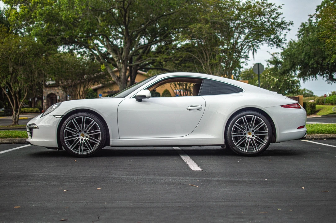 2015 Porsche 991 Carrera - Image 12 of 29