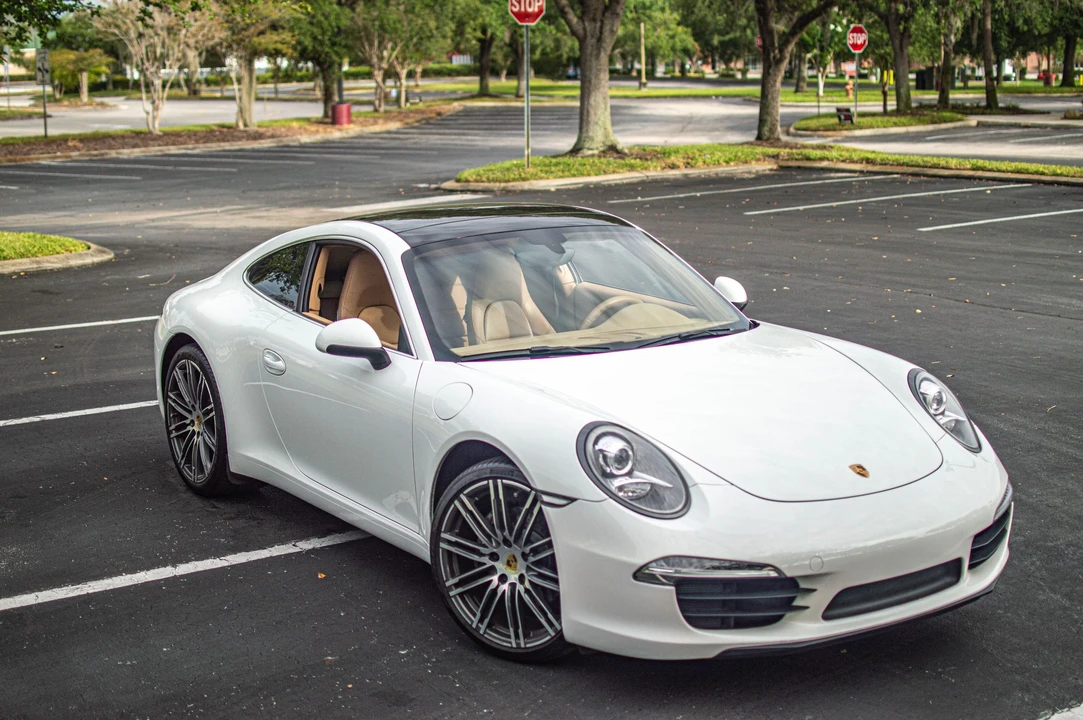 2015 Porsche 991 Carrera - Image 19 of 29