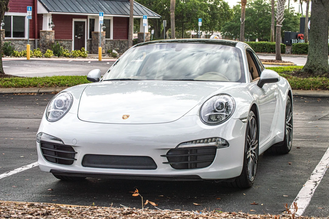 2015 Porsche 991 Carrera - Image 2 of 29