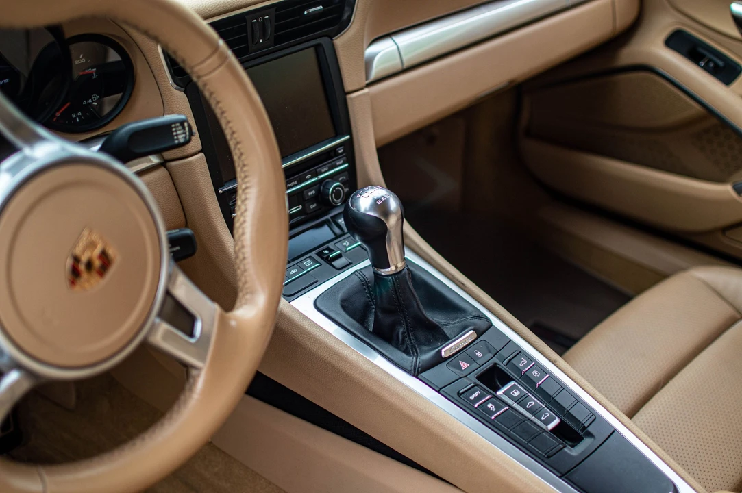 2015 Porsche 991 Carrera - Image 22 of 29