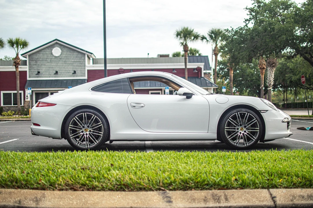 2015 Porsche 991 Carrera - Image 7 of 29