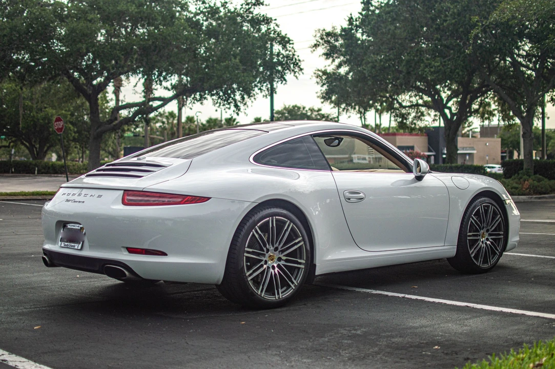2015 Porsche 991 Carrera - Image 8 of 29