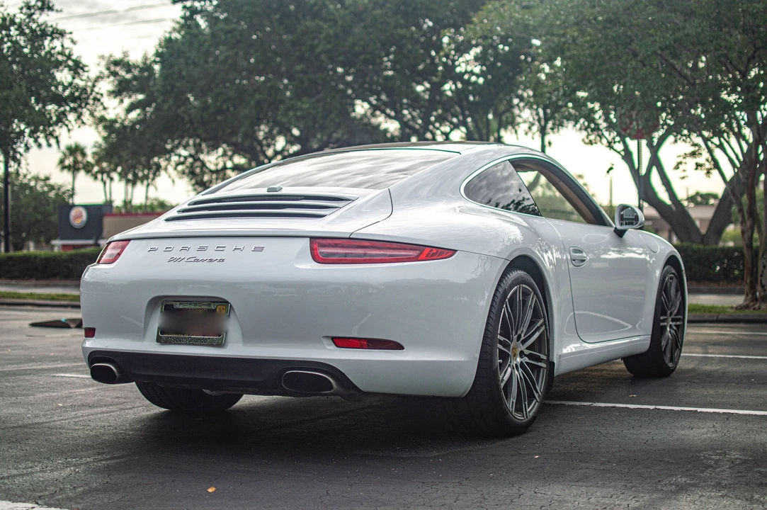 2015 Porsche 991 Carrera - Image 9 of 29