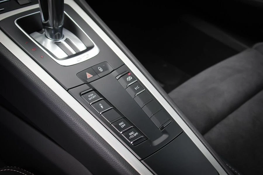 2015 Porsche 991 GT3 - Image 15 of 18