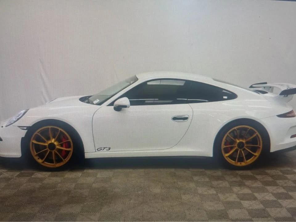 2015 Porsche 991 GT3 - Image 2 of 5