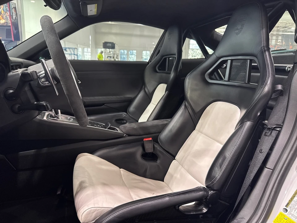 2015 Porsche 991 GT3 - Image 10 of 21