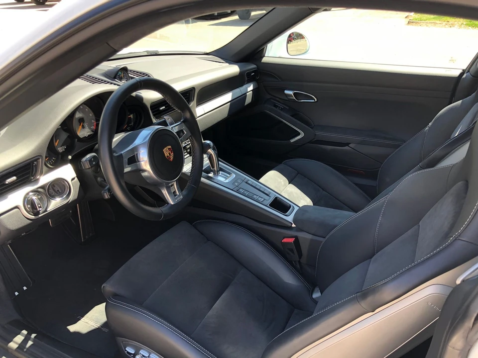 2015 Porsche 991 GT3 - Image 19 of 29