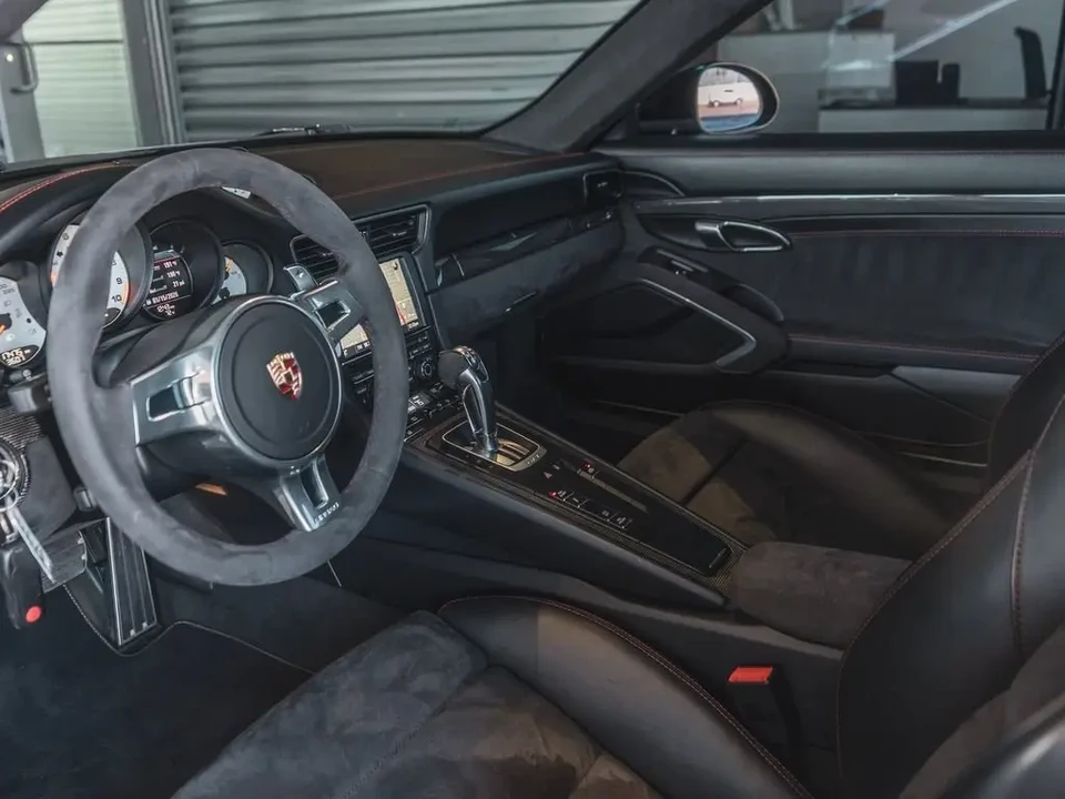 2015 Porsche 991 GT3 - Image 4 of 5