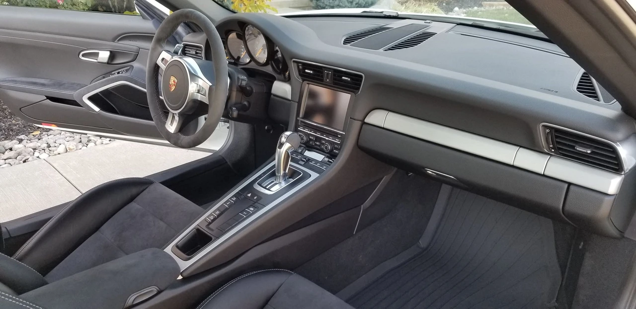 2015 Porsche 991 GT3 - Image 16 of 24