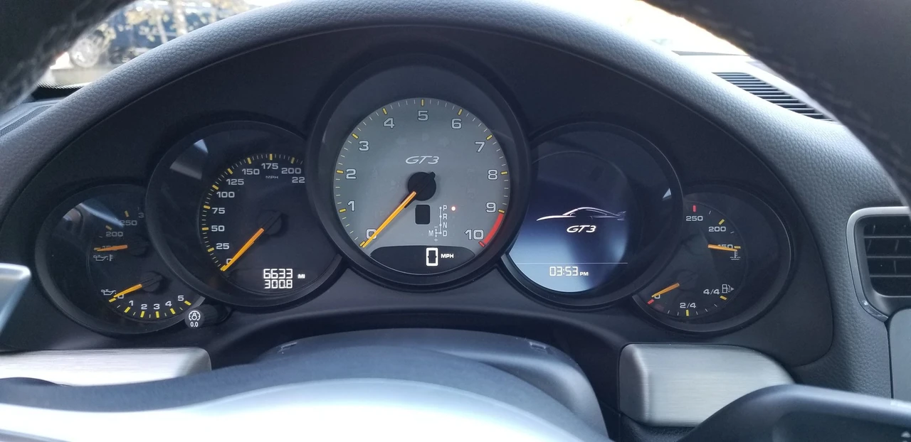 2015 Porsche 991 GT3 - Image 18 of 24