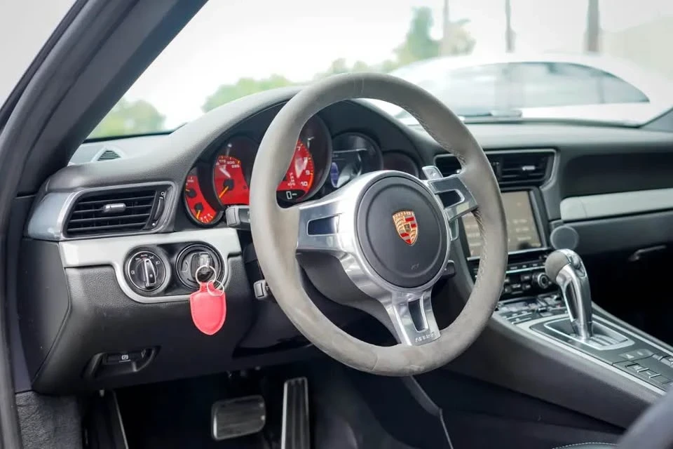 2015 Porsche 991 GT3 - Image 11 of 19