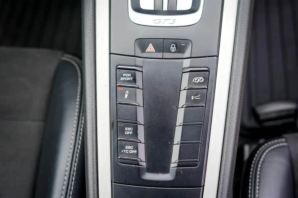 2015 Porsche 991 GT3 - Image 15 of 19