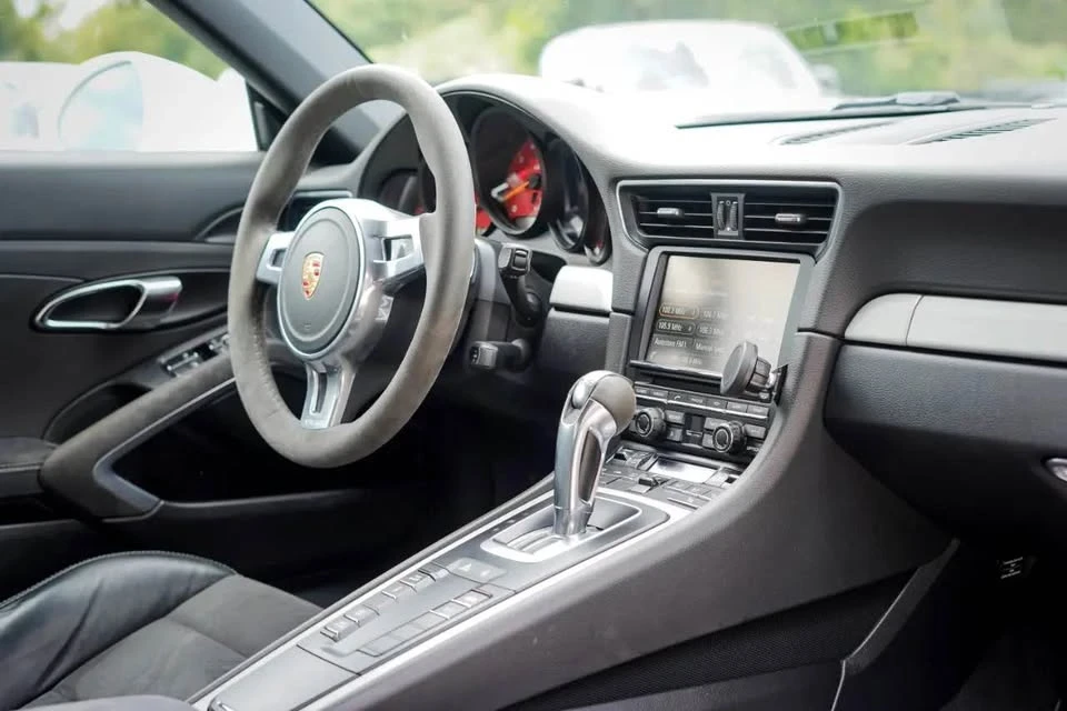 2015 Porsche 991 GT3 - Image 12 of 19