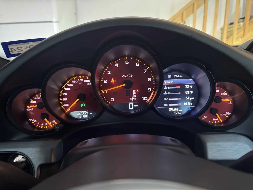 2015 Porsche 991 GT3 - Image 9 of 18