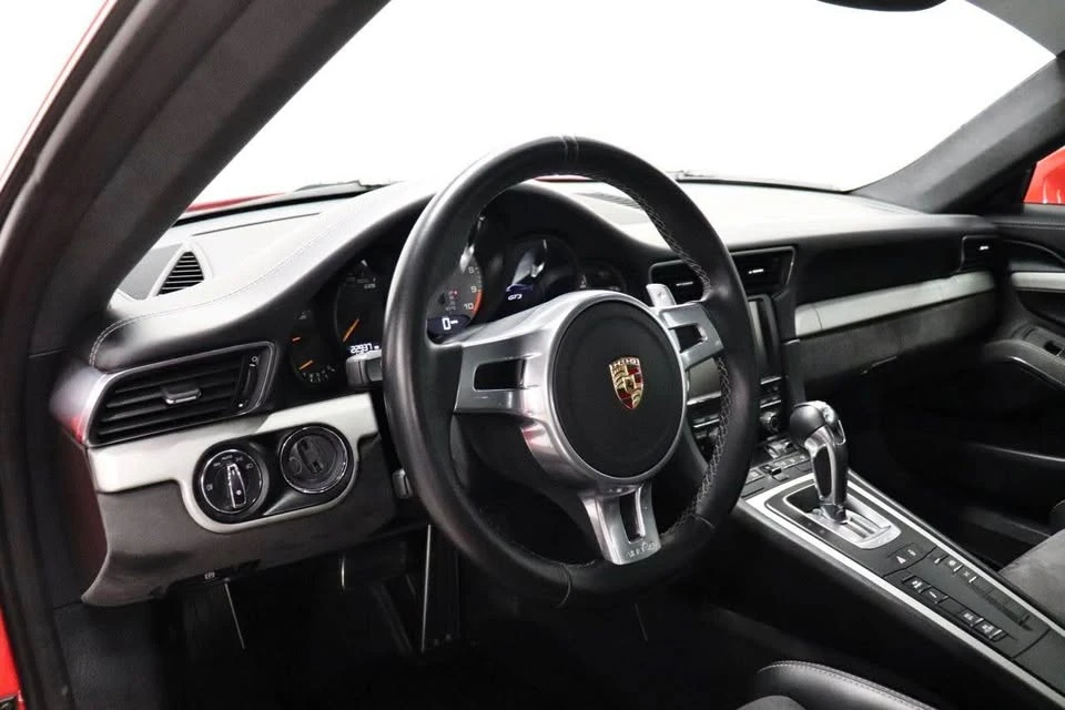 2015 Porsche 991 GT3 - Image 19 of 20