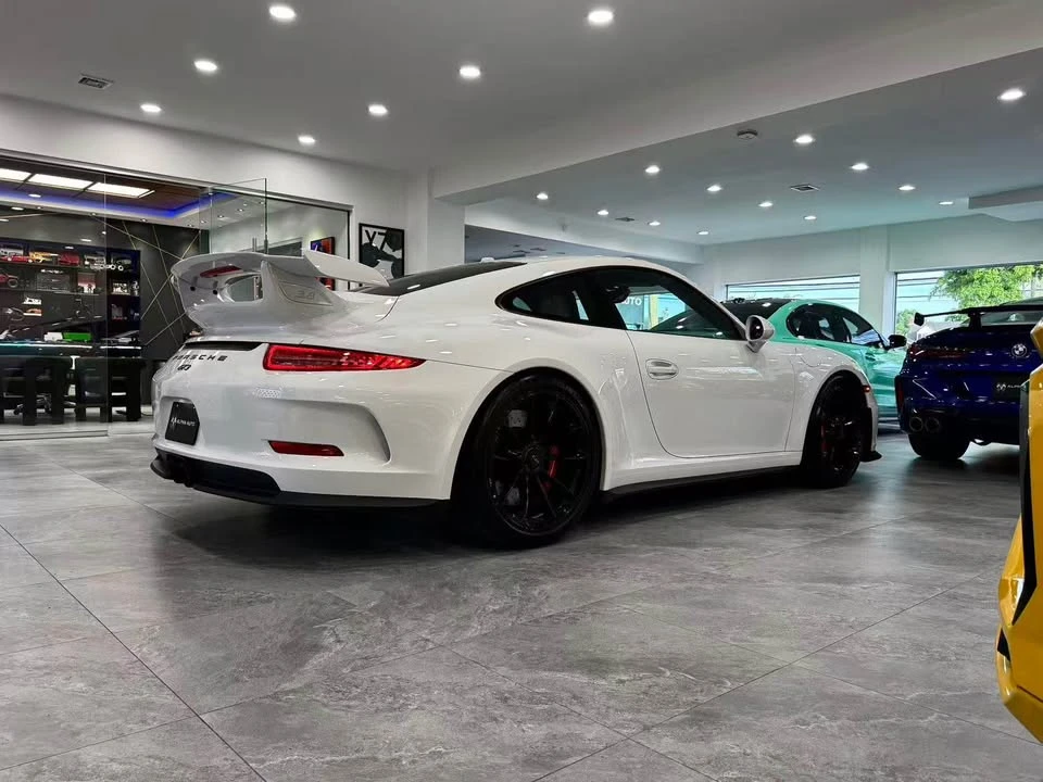 2015 Porsche 991 GT3 - Image 15 of 20