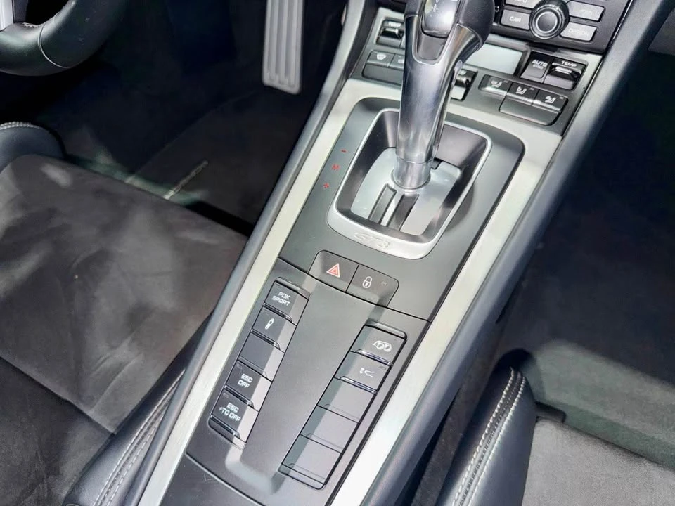 2015 Porsche 991 GT3 - Image 17 of 19