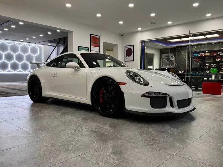 2015 Porsche 991 GT3 - Image 2 of 10
