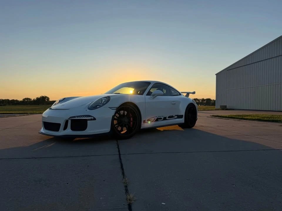 2015 Porsche 991 GT3 - Image 11 of 13